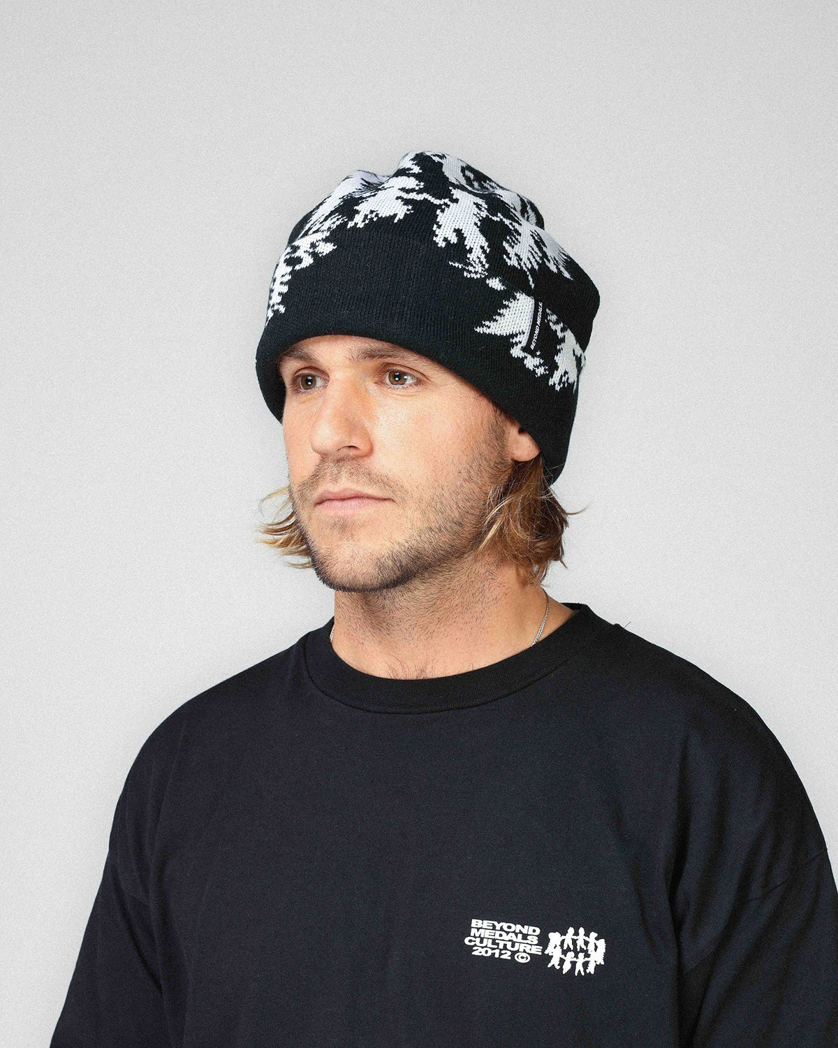 BEYOND MEDALS（ビヨンドメダルズ）は、トア・ランドストームとケビン