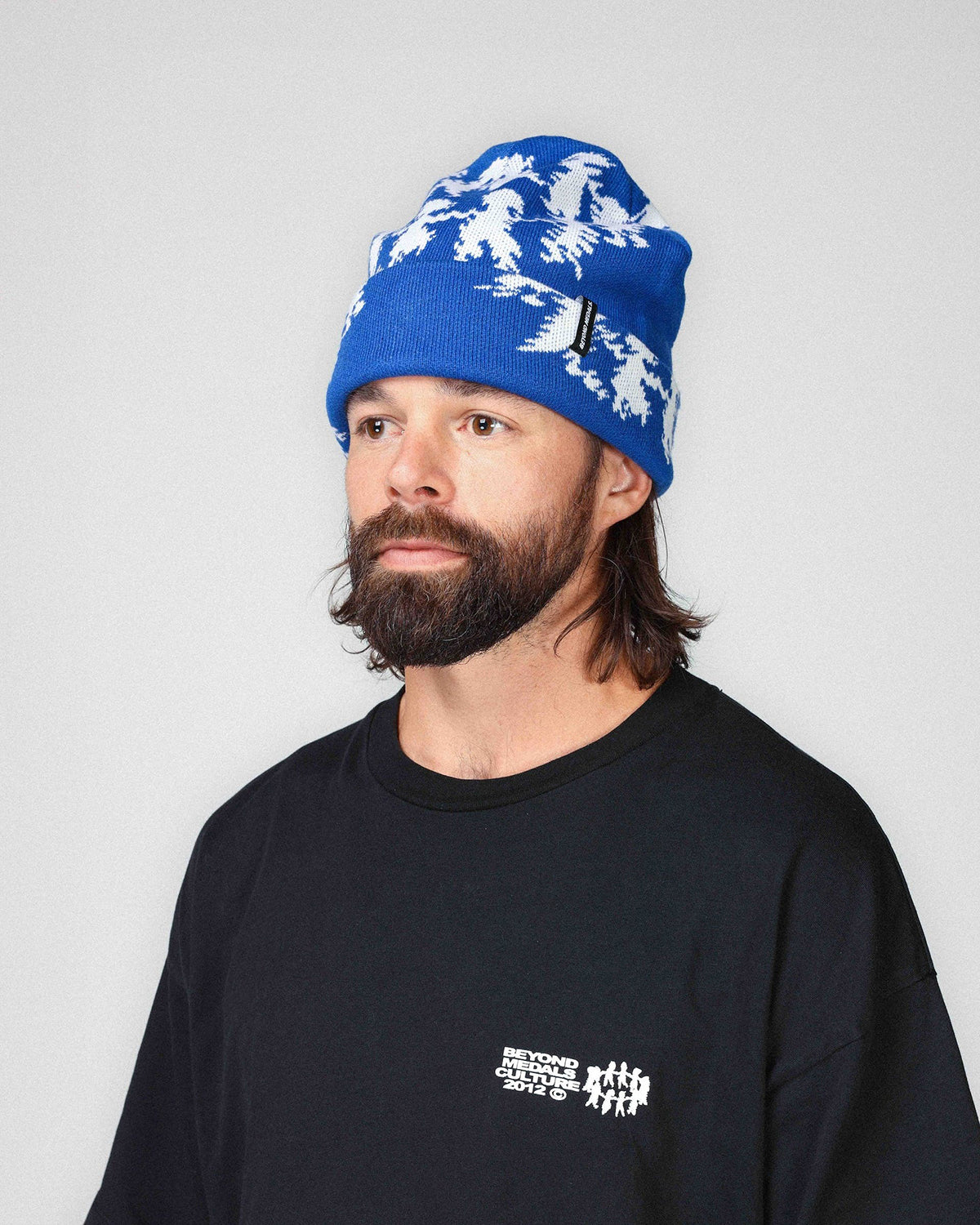 BEYOND MEDALS（ビヨンドメダルズ）は、トア・ランドストームとケビン