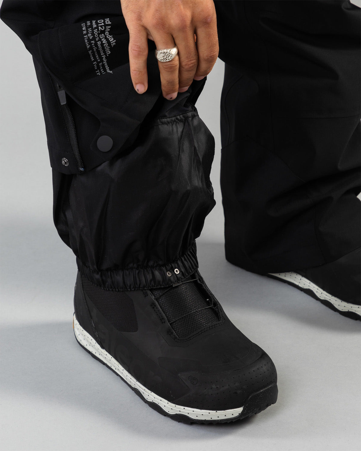 Tech Bib Pants 3L テック・ビブ・パンツ 3L – ハスコオンラインストア