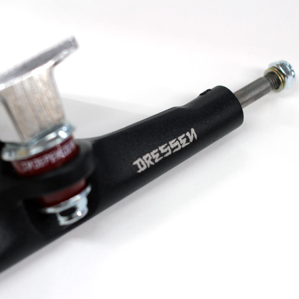215 HOLLOW DRESSEN BLACK/SILVER STANDARD TRUCKS(STAGE4)