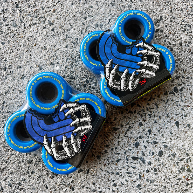 69mm SNAKES BLUE 82A SKATEBOARD WHEEL